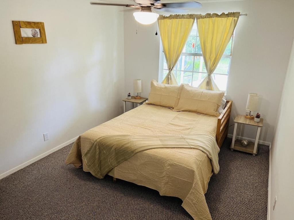 House Of Shells, Beautiful Garden, Fenced Yard, Dog Friendly, Fire Pit! Villa Crystal River Luaran gambar